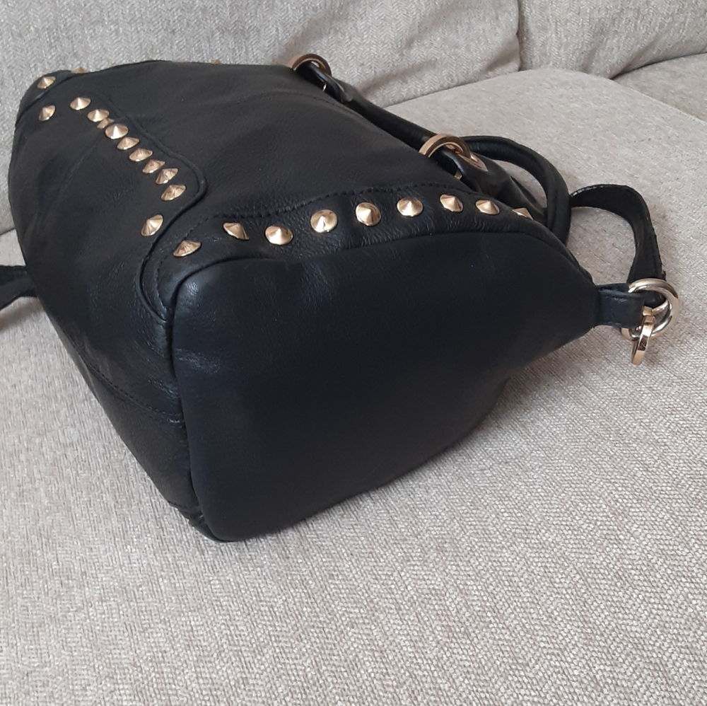 Vince Camuto black leather studded satchel bag - Picture 4 of 11